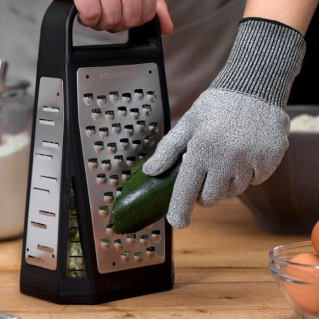 Microplane Cut Resistant Kitchen Glove | Black in use