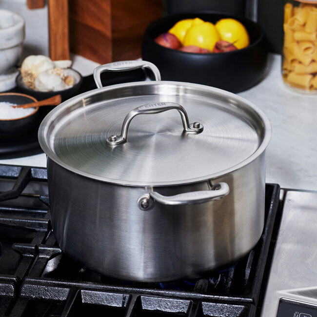 Heritage Steel ‘Eater Series’ 8 Quart Stock Pot with Lid - lifestyle