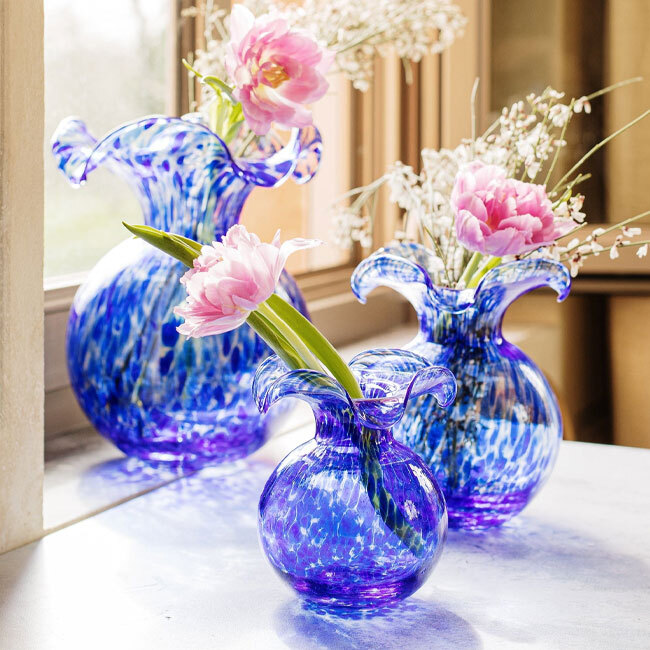 Vietri Hibiscus Glass Tortoiseshell Medium Fluted Vase | Cobalt