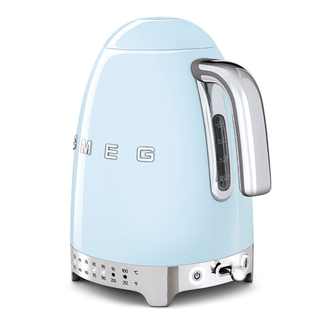 Smeg 7-cup/ 1.7 L Electric Kettle | Pastel Blue